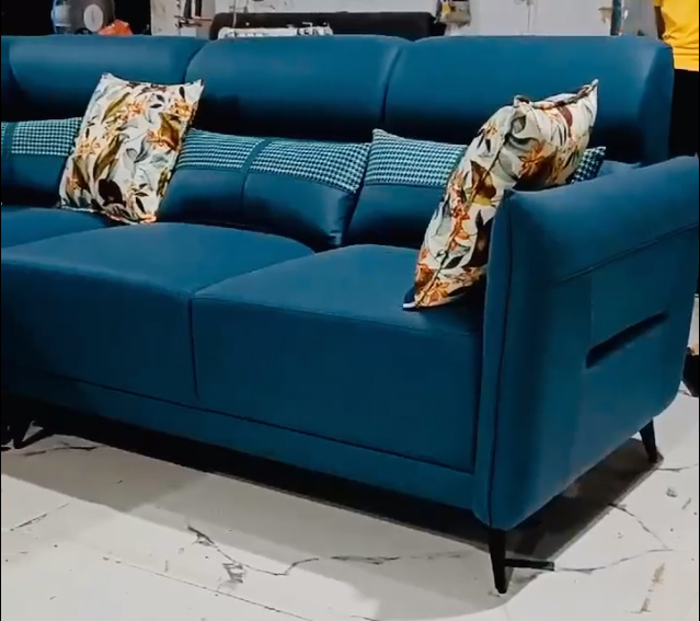  Exploring the Essence of Sofa: Your Ultimate Living Room Companion
